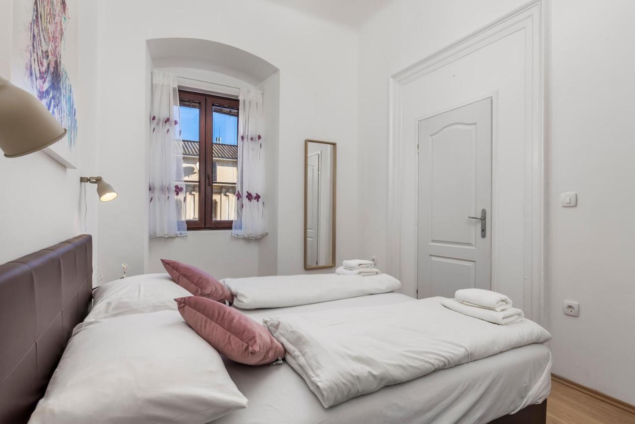Apartment Doris Риека Экстерьер фото